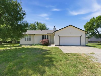 1521 E Rose Ln