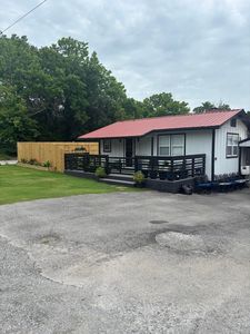 212 Harris Dr