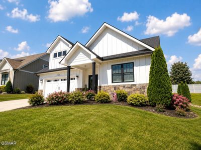 526 Simmons View Dr
