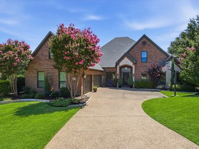 3200 Village Crest Ct