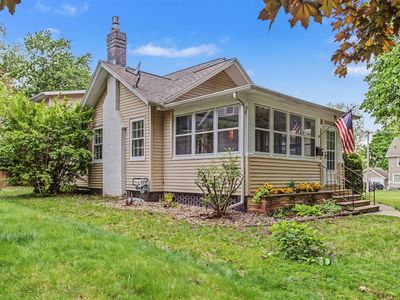 521 Tama St