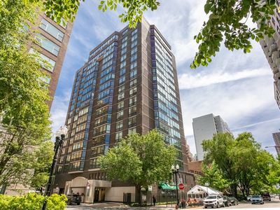 21 W Goethe St #18GH