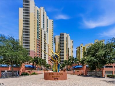 2743 1st St APT 102