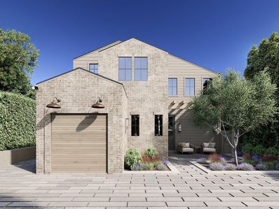 354 Entrada Dr