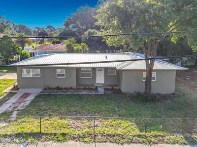 401 HUSSON Avenue