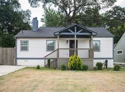 1322 Gus Thornhill Jr Dr