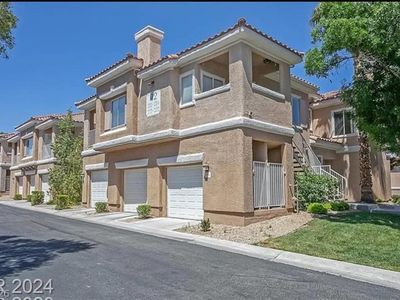 251 S Green Valley Pkwy Unit 2212
