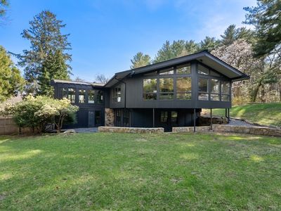 995 Brush Hill Rd
