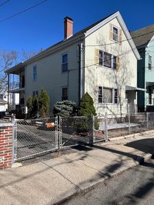11 Rush St