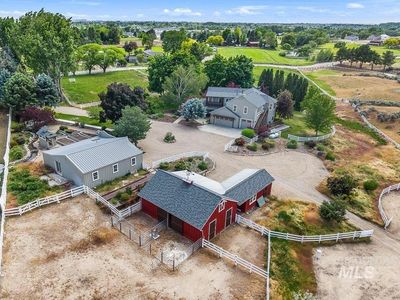 10060 W Rolling Hills Dr