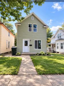 1607 Virginia St