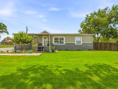936 Apache Dr