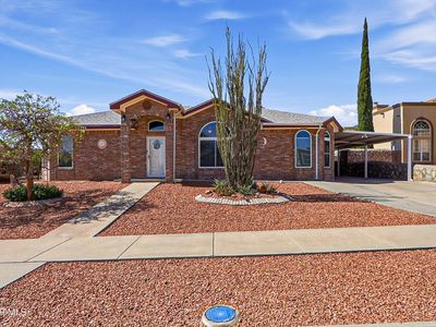 4290 Loma Azteca Ct