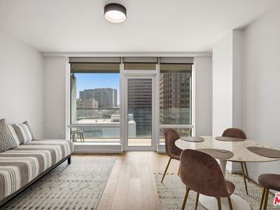 877 S Francisco St #1119