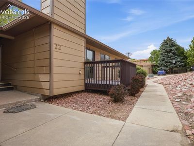 22 Stovel Cir