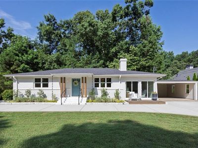 401 Cottonwood Dr