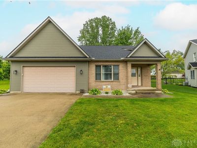 132 Village Green Dr