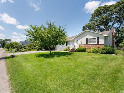 23 Staller Boulevard