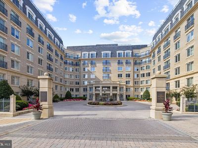 5 Park Pl APT 702