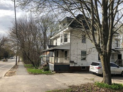 1343 Forest Ave