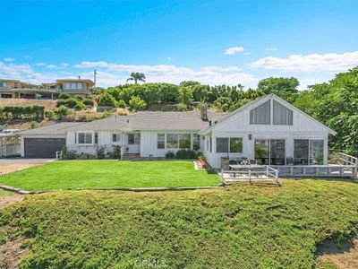 5 Toprail Ln