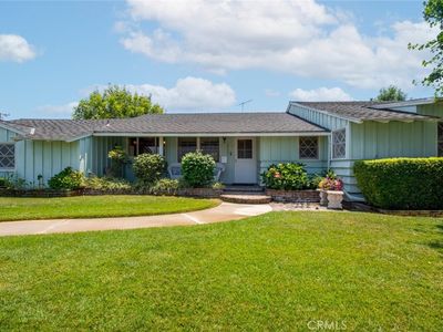 1902 E Greenville Dr