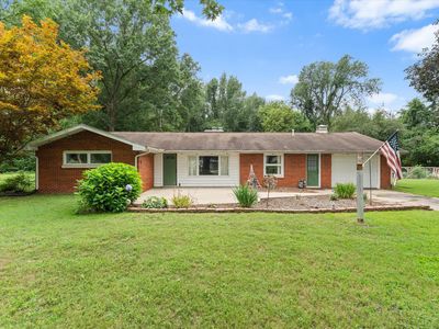 2264 Effie Ln