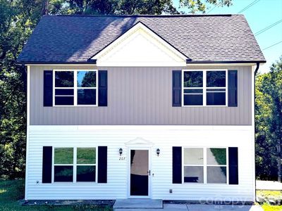 207 Freedom Dr