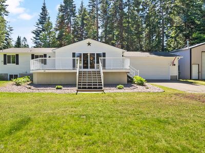 12773 N Hauser Lake Rd