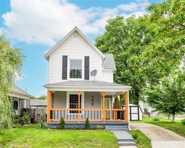 908 Cedar St