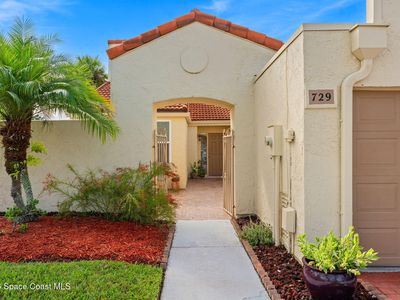 729 Green Valley Ln