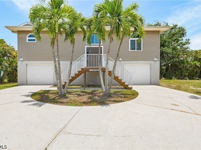 14000 Clubhouse Dr