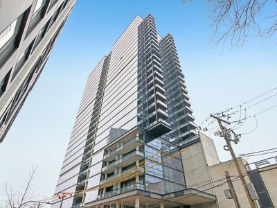 860 W Blackhawk St Unit 1102