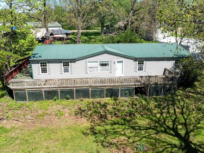 852 Putnam Rd