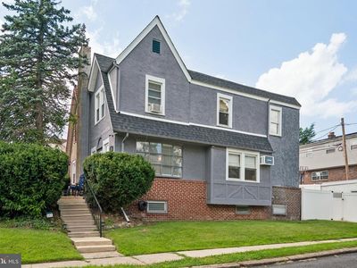 251 W Essex Ave