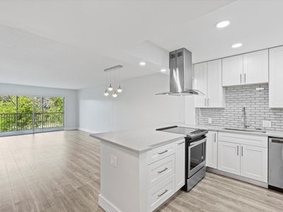 3150 N Palm Aire Dr APT 406