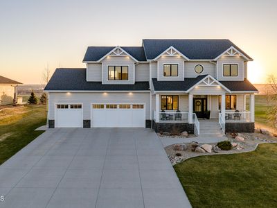 3312 Promontory Dr