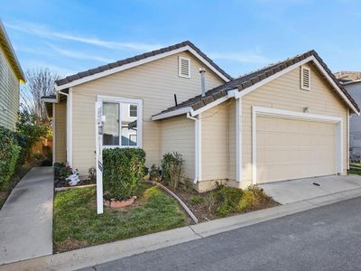 9365 Laguna Pointe Way