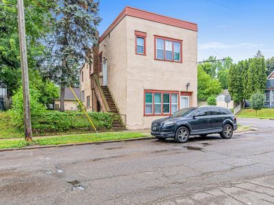 96 Winifred St W