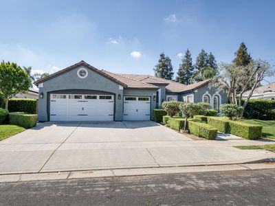 566 W Enterprise Ave