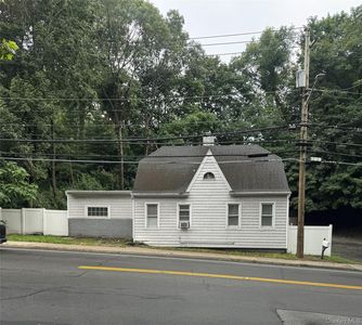 864 Fort Salonga Road