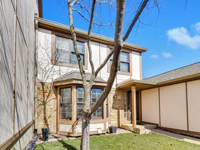 1037 Wheaton Oaks Dr