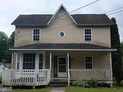 105 Walnut St