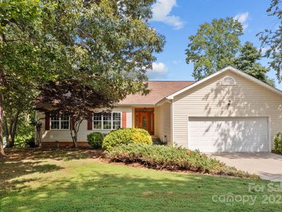 6986 Golden Bay Ct