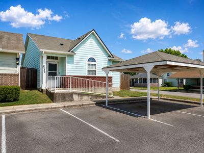 2423 Crown Xing