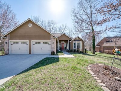 23 Hurstwood Ln