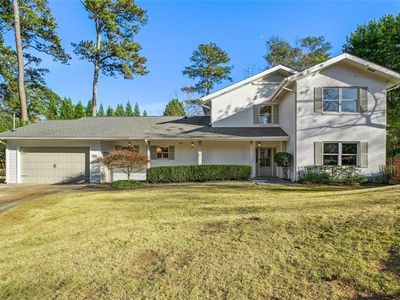 3811 N Stratford Rd NE