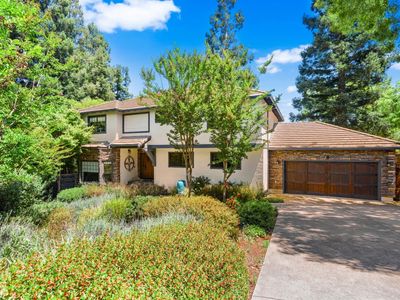 15820 Bruce Ct