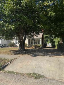3818 Faxon Ave