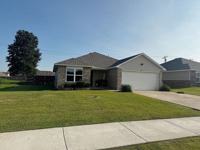3633 E Augusta Ave